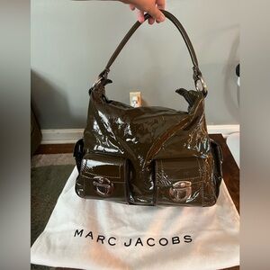 Marc Jacobs “devil wears Prada” patent leather olive Blake Shoulder Bag
